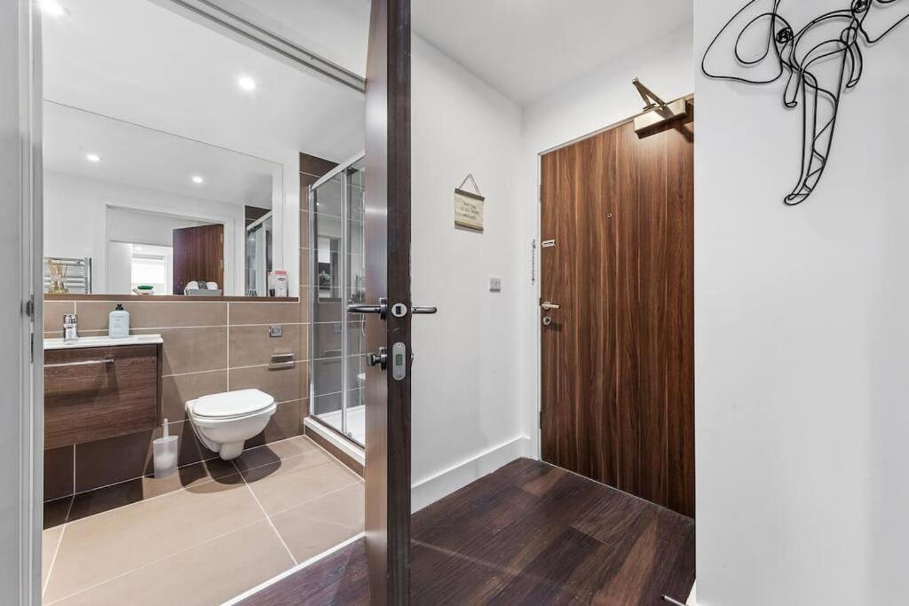 Sleep 7 20 Mins From London Waterloo Bp65 Apartment Exterior photo